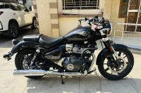Black Royal Enfield Super Meteor 650