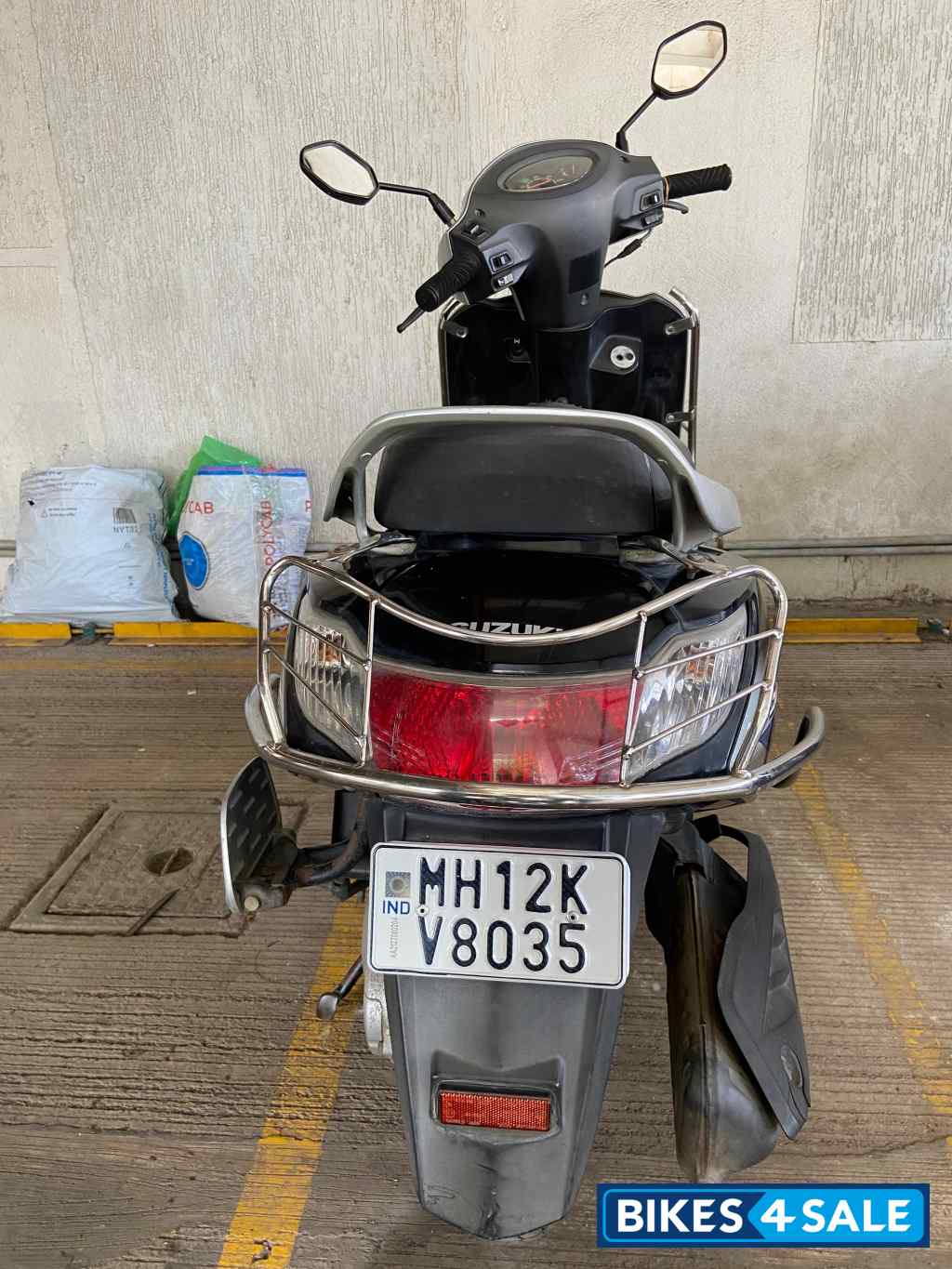 Silver Wit Suzuki Swish