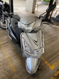 Silver Wit Suzuki Swish