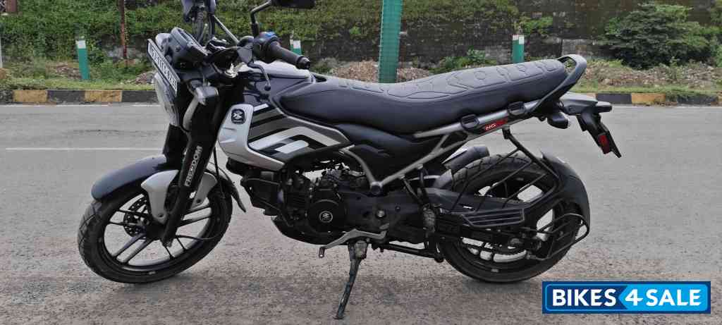Bajaj Freedom 125 NG04 Disc LED