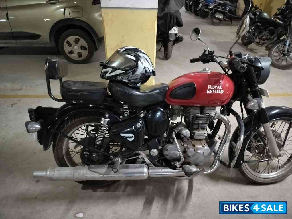 Royal Enfield Classic 350 Redditch Red