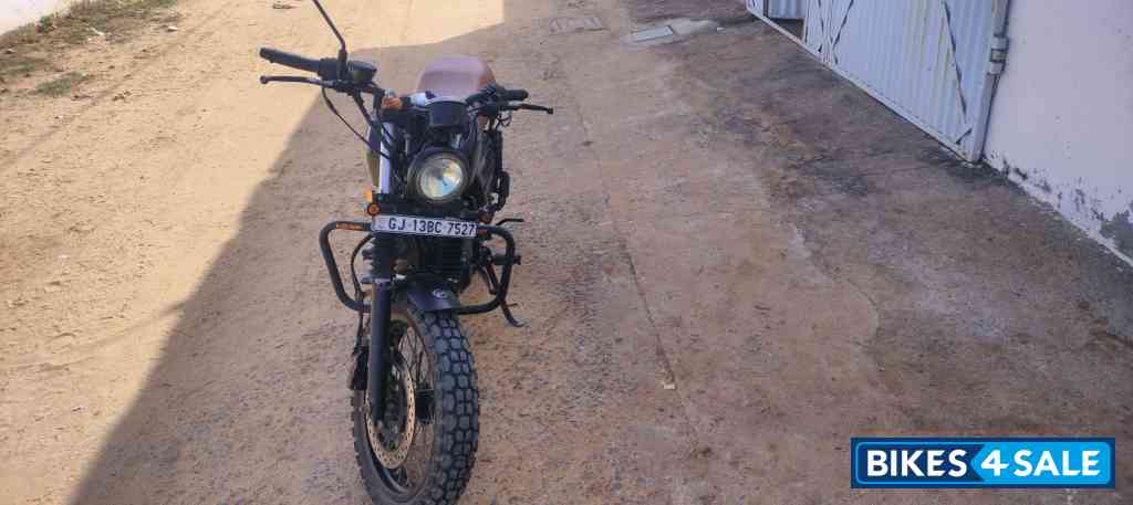 Black Keeway SR 125 Black Keeway SR 125