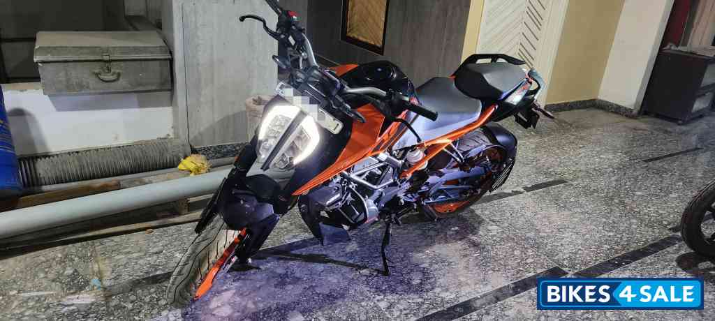 KTM Duke 200