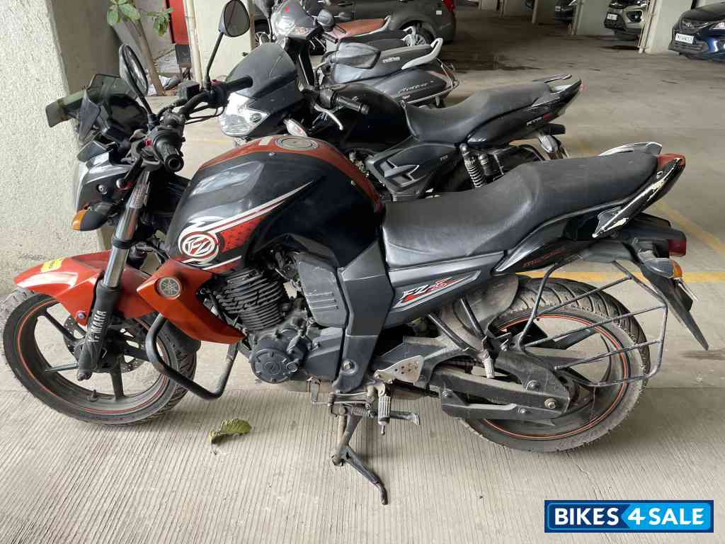 Yamaha FZ-S