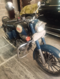 Blue Royal Enfield Classic 350