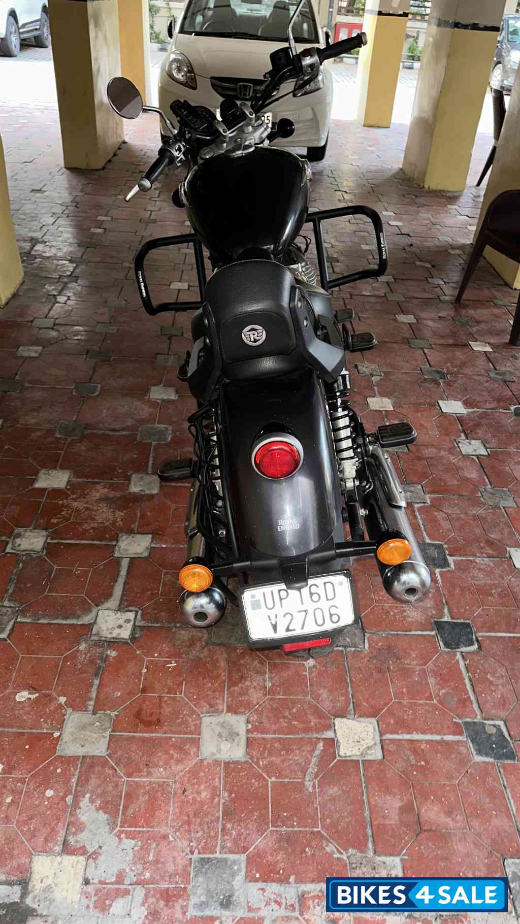 Astral Black Royal Enfield Super Meteor 650