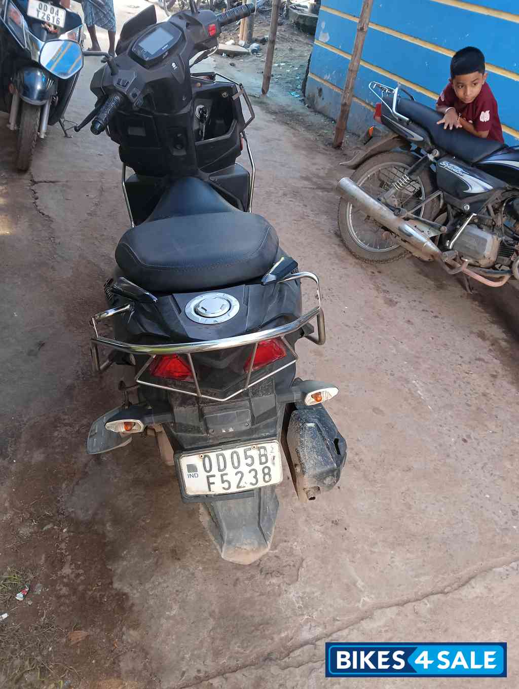 Suzuki Avenis 125 Race Edition