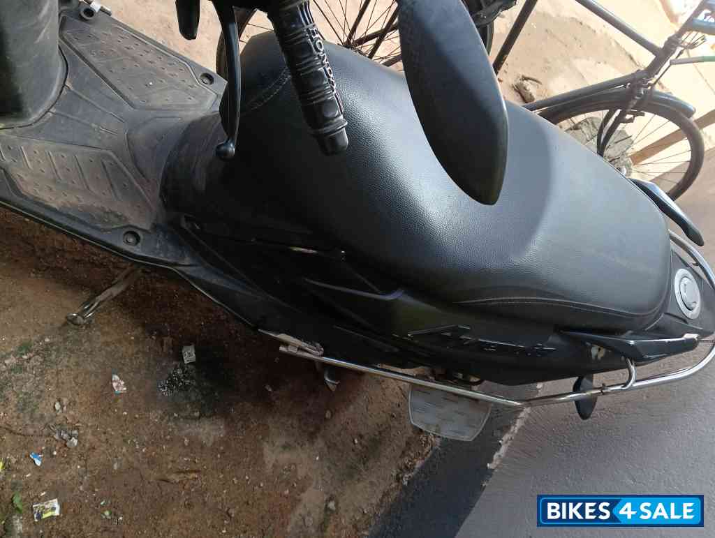 Suzuki Avenis 125 Race Edition