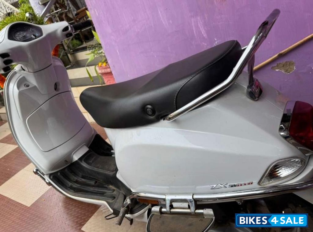 Vespa ZX 125 BS6