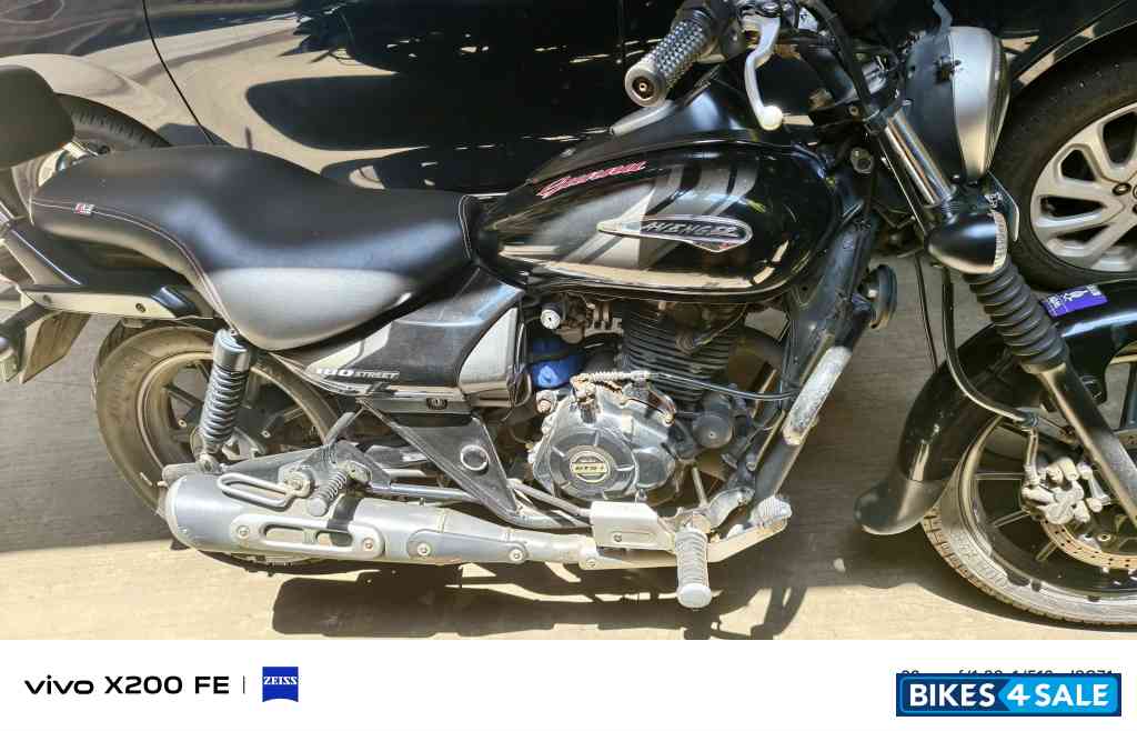 Black Bajaj Avenger Street 180