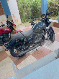 Forest Green Yezdi Roadster Dual Tone