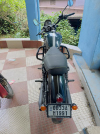 Forest Green Yezdi Roadster Dual Tone