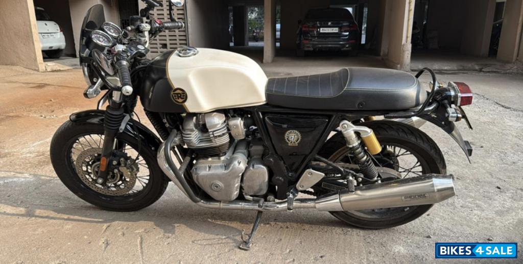 B / W Royal Enfield 2023 Continental GT 650