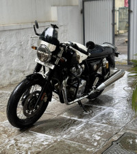 B / W Royal Enfield 2023 Continental GT 650
