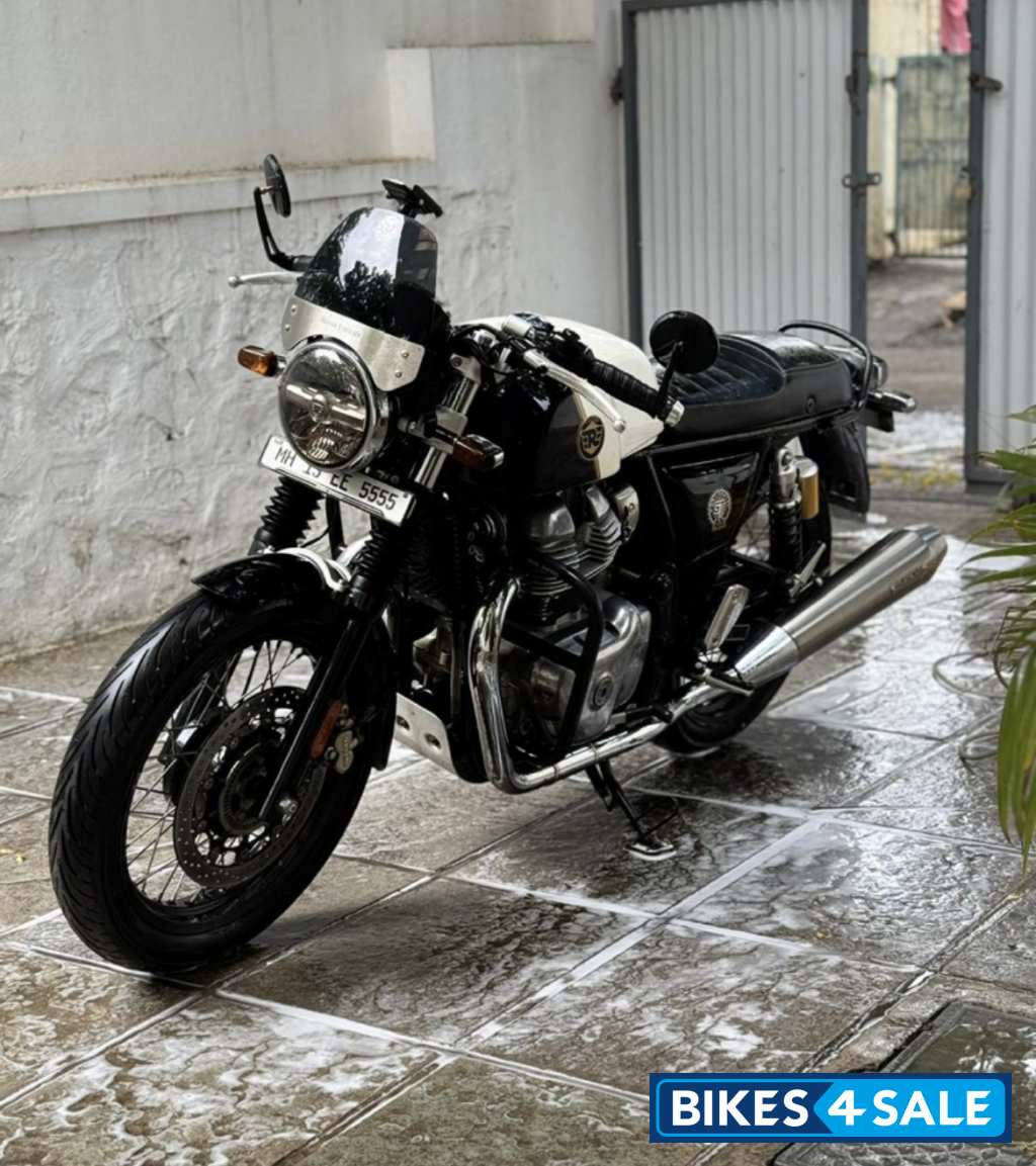 B / W Royal Enfield 2023 Continental GT 650