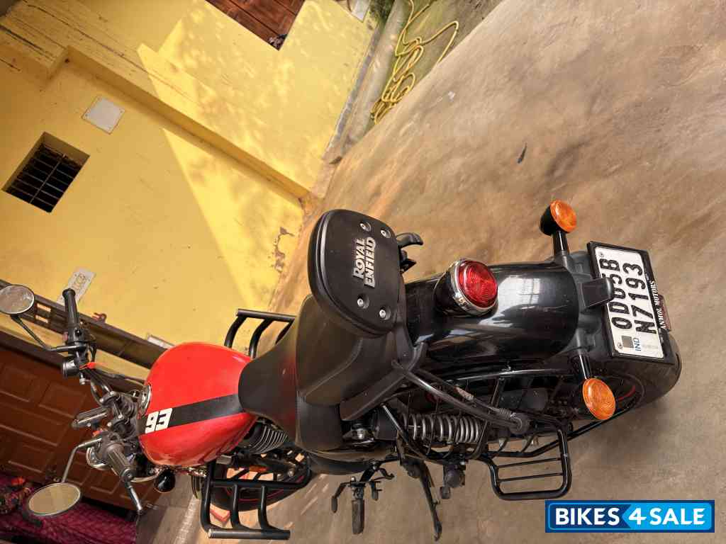 Royal Enfield Meteor 350 Fireball