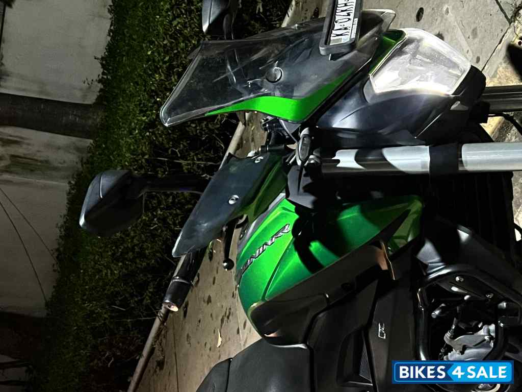 Green Bajaj Dominar 400 ABS BS6