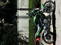 Green Bajaj Dominar 400 ABS BS6