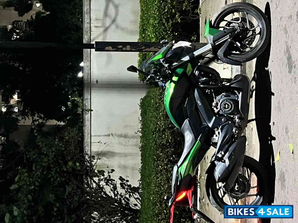 Green Bajaj Dominar 400 ABS BS6