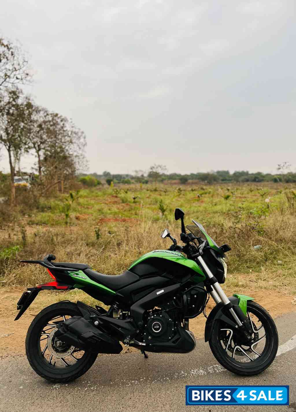Green Bajaj Dominar 400 ABS BS6