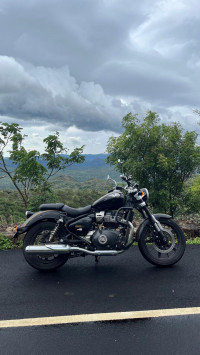 Royal Enfield Super Meteor 650  Model