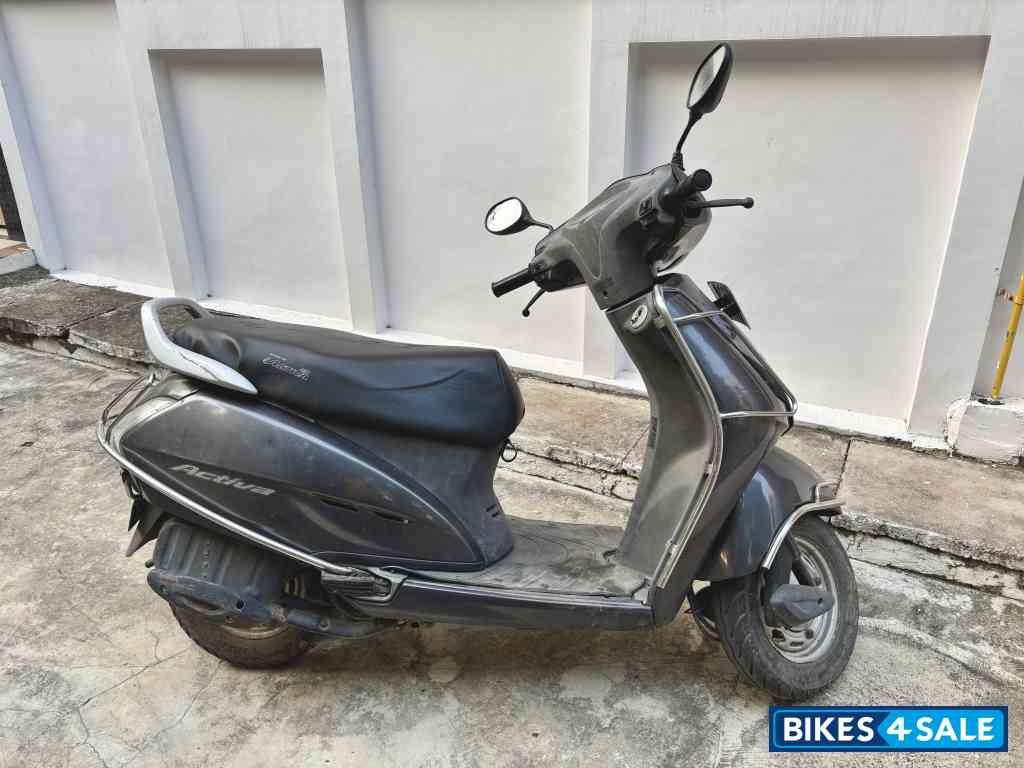 Grey Honda Activa Grey Honda Activa