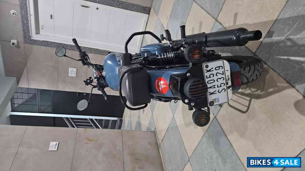 Airborne Blue Royal Enfield Classic Signals Airborne Blue