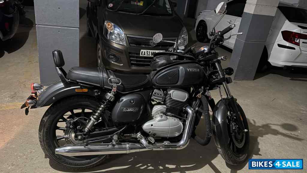 Grey Chrome Yezdi Roadster Chrome