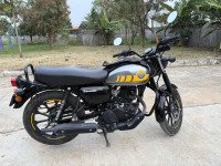 Metalic Moon Dust Kawasaki W175 Street