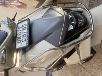 White Suzuki Avenis 125 Ride Connect Edition