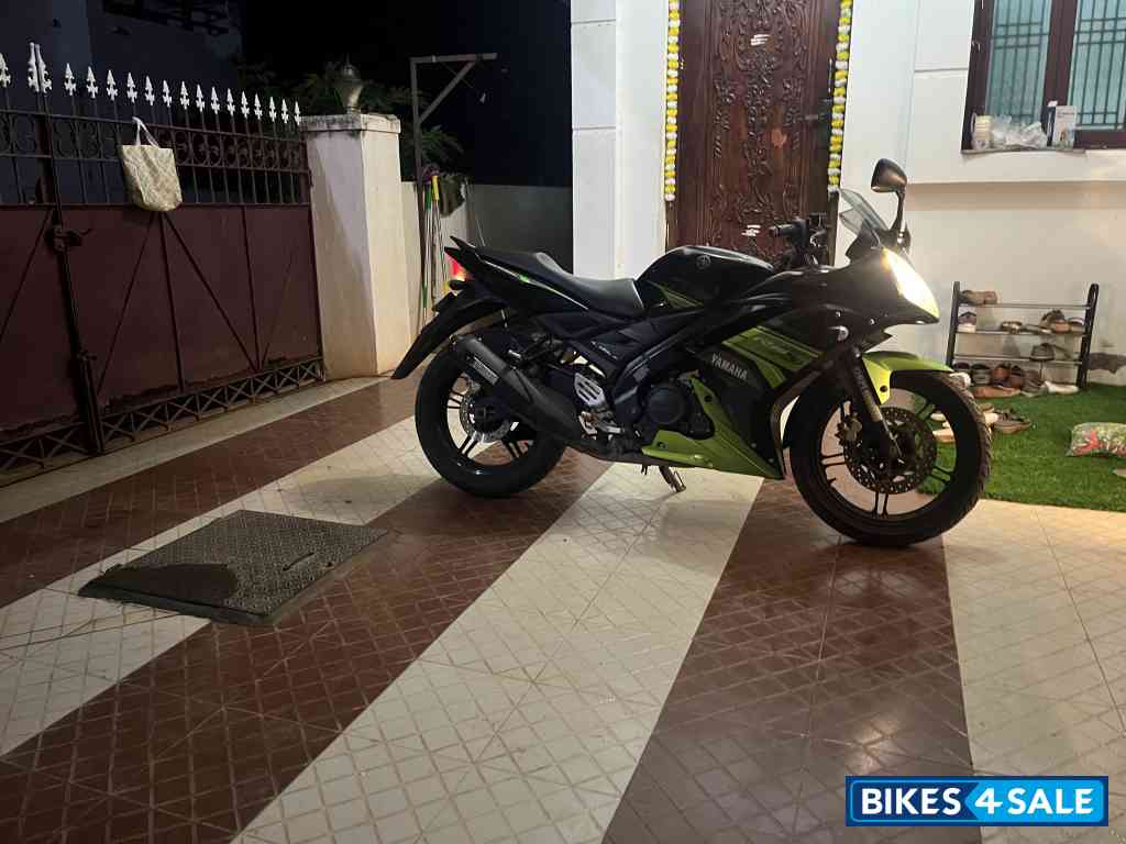 Yamaha YZF R15 S