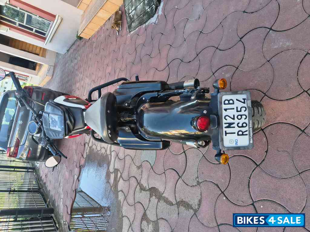 Jawa 42 Bobber Red Sheen