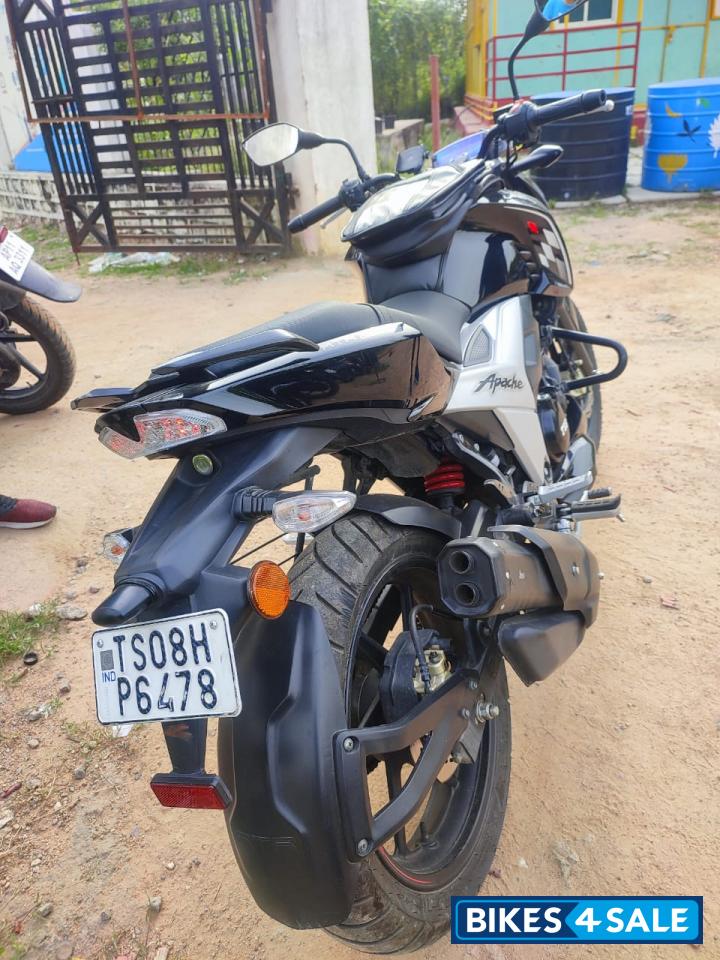 TVS Apache RTR 160 4V BS6