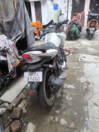 White TVS Apache RTR 180