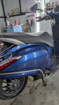 Bajaj Chetak Premium
