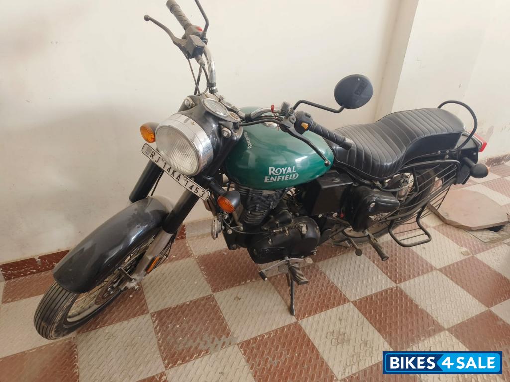 Black Royal Enfield Bullet 350 ES BS6