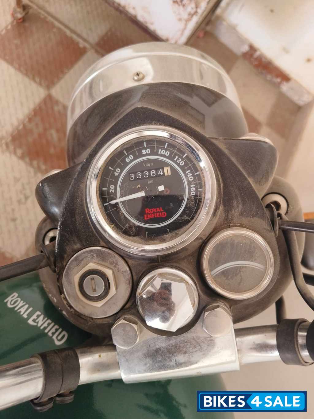 Black Royal Enfield Bullet 350 ES BS6