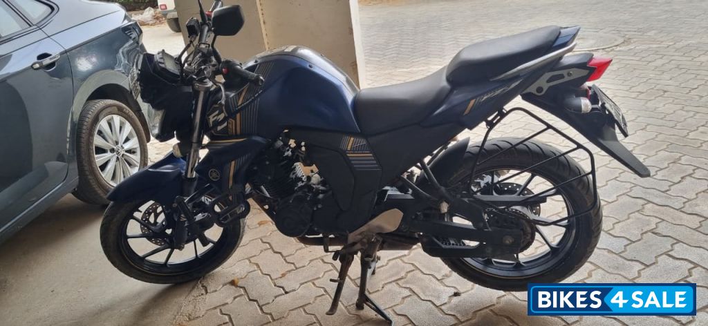 Yamaha FZ FI V2
