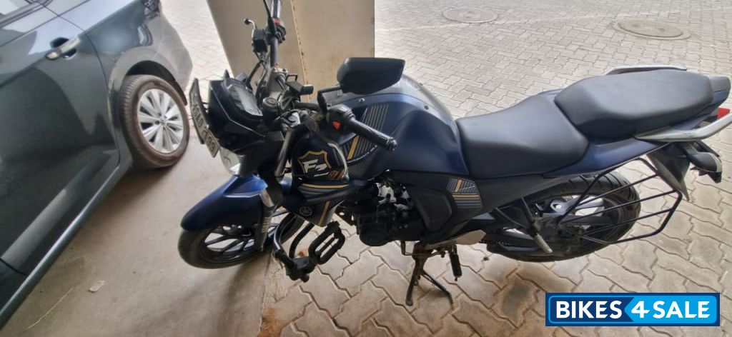 Yamaha FZ FI V2