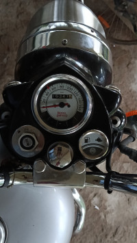 Silver Royal Enfield Classic 500