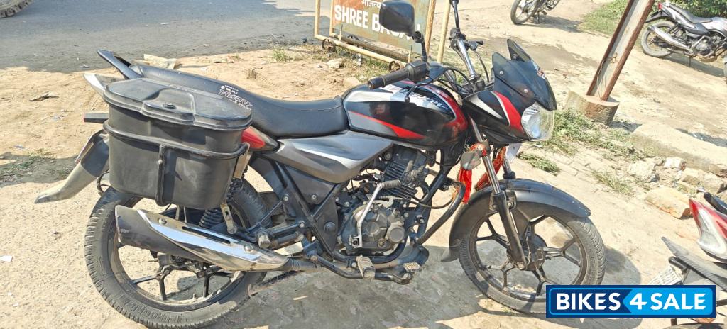 Red Bajaj Discover DTSi 125