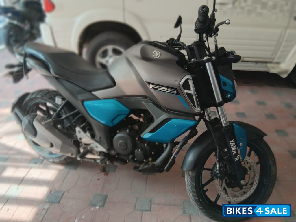 Matt Grey Yamaha FZ-S FI V2