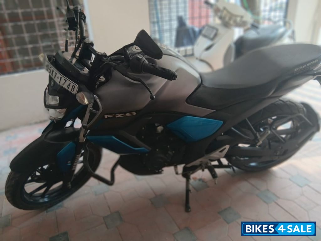 Matt Grey Yamaha FZ-S FI V2