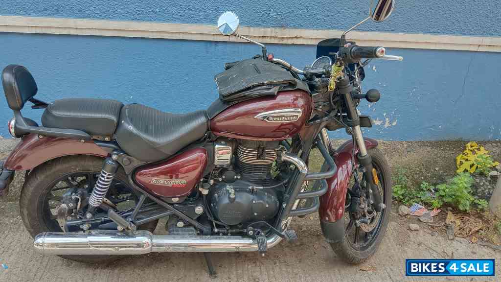 Stellar Red Royal Enfield Meteor 350 Stellar