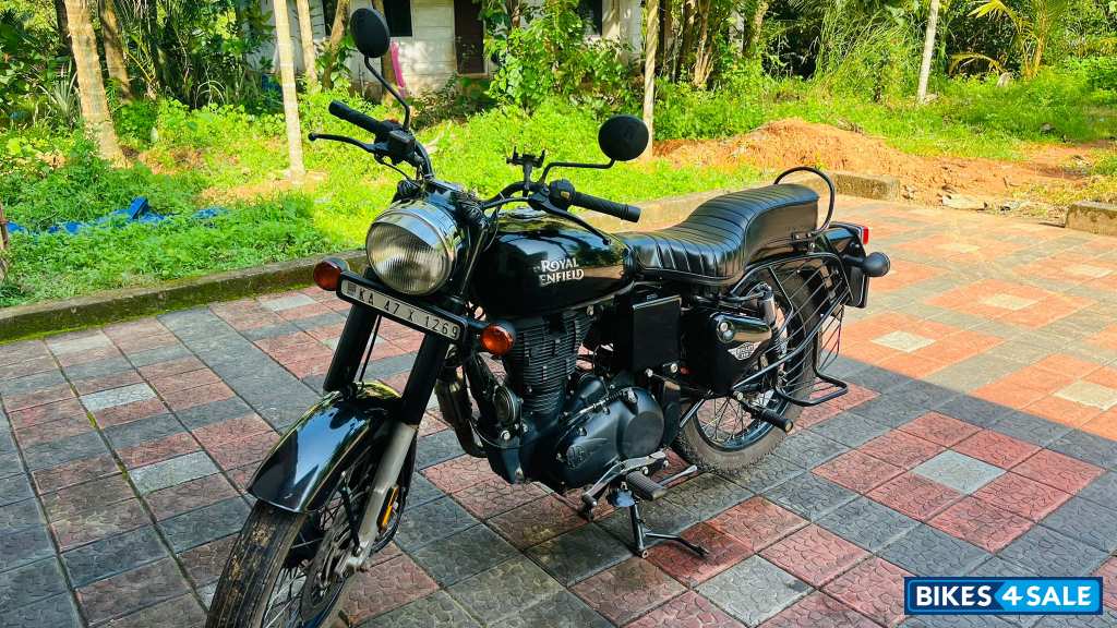 Jet Black Royal Enfield Bullet Electra