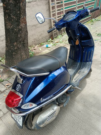 Deep Blue Vespa SXL 125