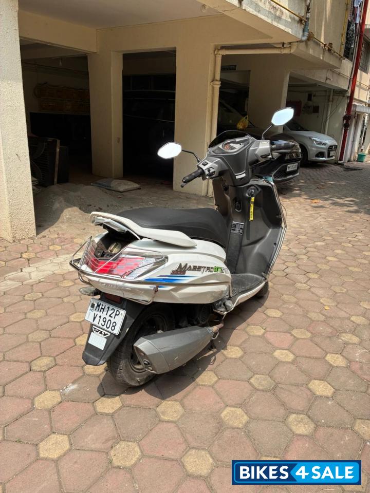 White Hero Maestro Edge 110 BS6