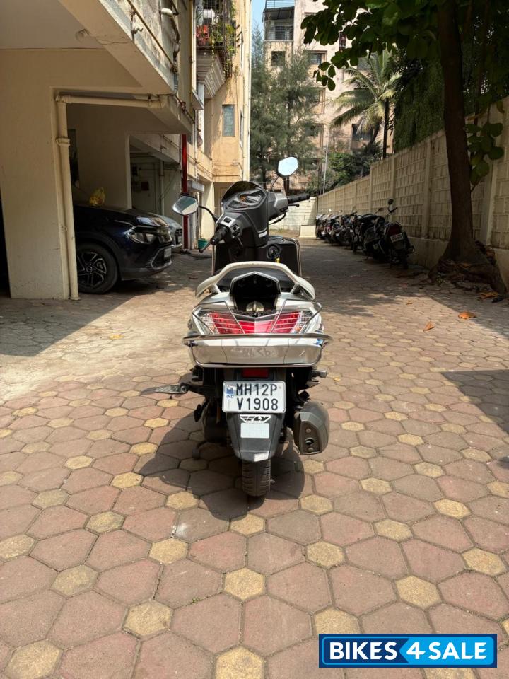 White Hero Maestro Edge 110 BS6