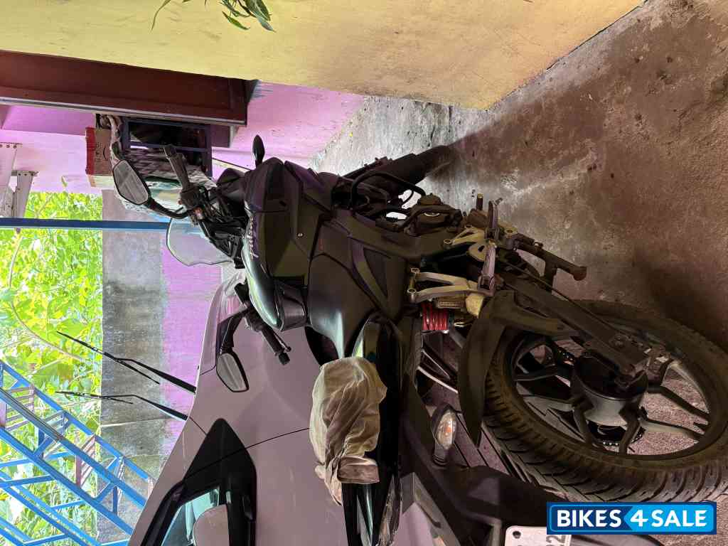 Black Bajaj Pulsar AS 150