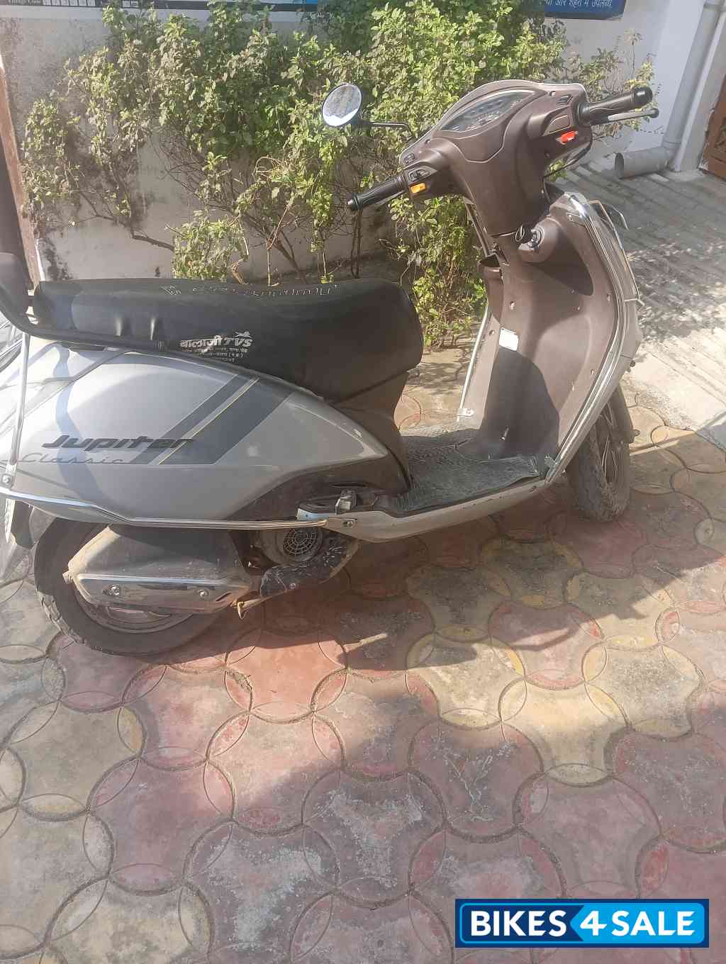 Grey TVS Jupiter Classic BS6